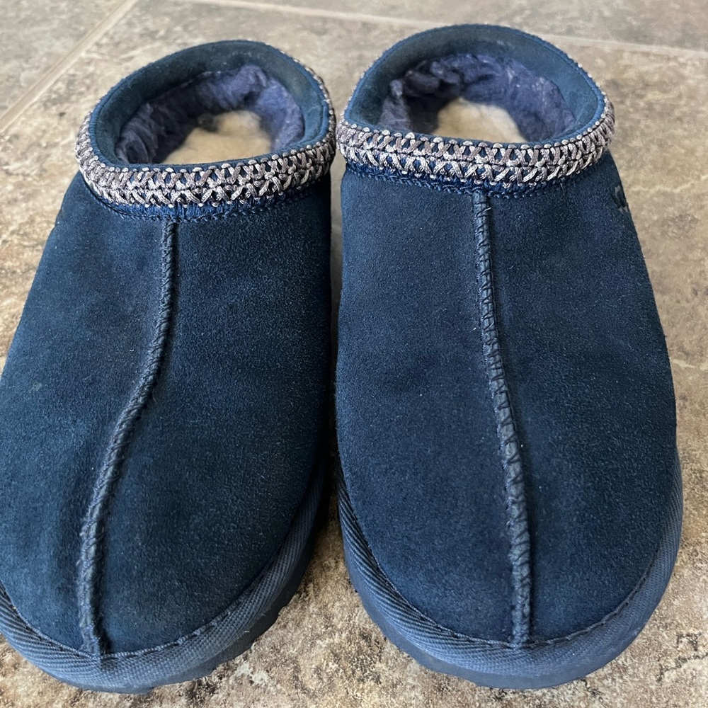 Ugg Tasman